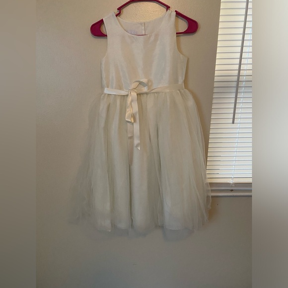 PIPPA & JULIE - CREAM FORMAL DRESS - Picture 1 of 7